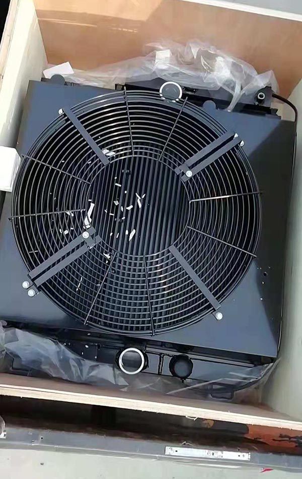 午夜精品视频在线壓路機水箱總成